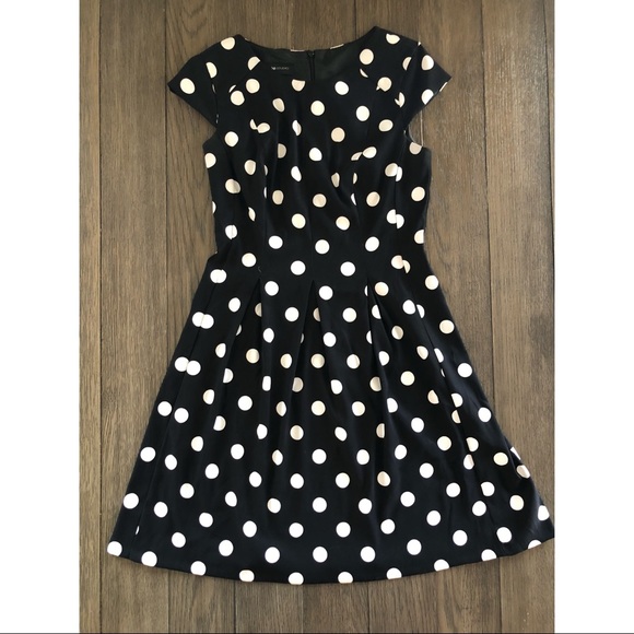 AB Studio Dresses & Skirts - LAST CHANCE: Adorable polka dot dress 💕